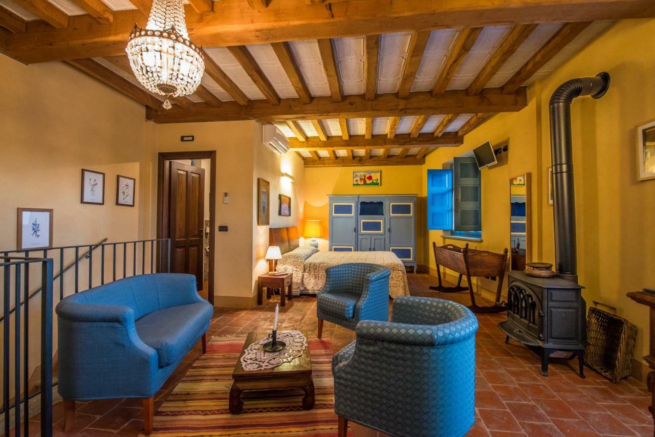 Albergo Ristorante Garibaldi Cisterna d'Asti Exterior photo